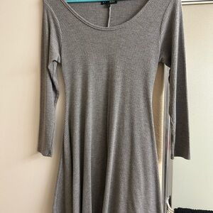 Women's Gray Ribbed Long-Sleeve Swing Dress